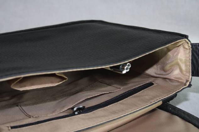 Bugatti Hochformat Ledertaschen 495154